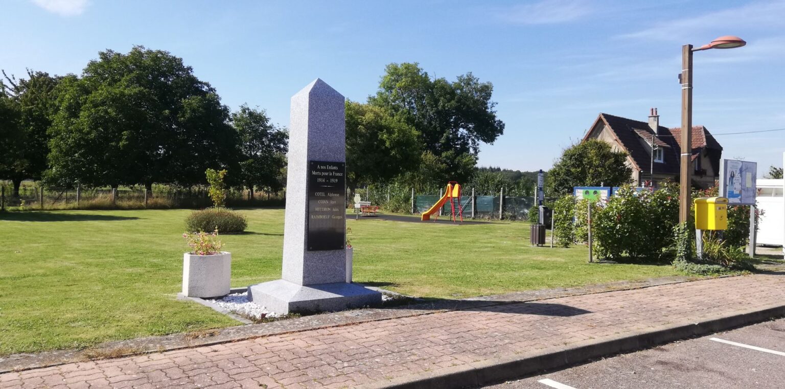 monument aux morts la vacherie 2